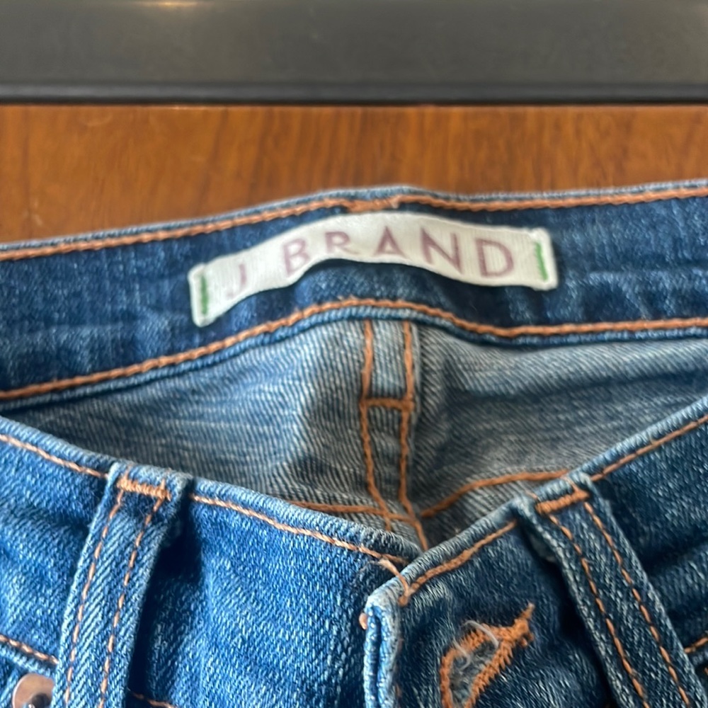 J Brand Skinny jeans, size 24 - low waisted.